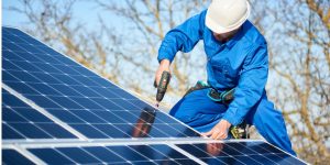 Installation Maintenance Panneaux Solaires Photovoltaïques à Alzi